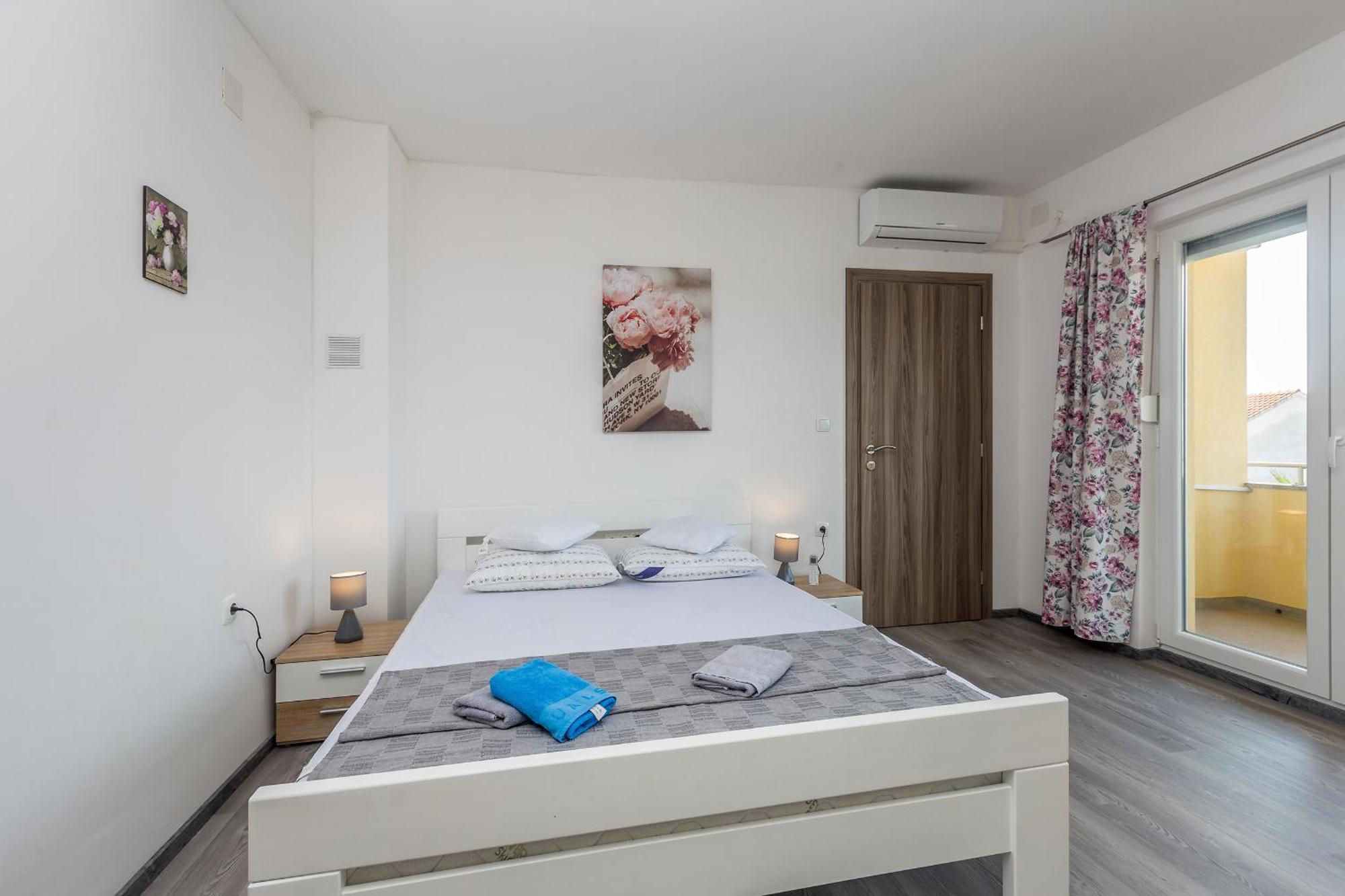 Apartmani Tena Njivice Dış mekan fotoğraf